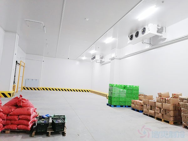 想建一個市級配送中心冷庫建設(shè)成本大概多少錢？